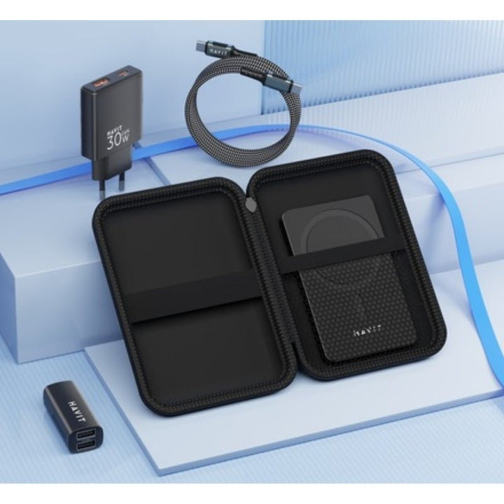 Havit 2024 EU (Power Bank Kit) حزمة 4 - في - 1 : شاحن لاسلكي 20W ، شاحن جداري 30W ، Hub، وكابل 60W - Eufy iraq