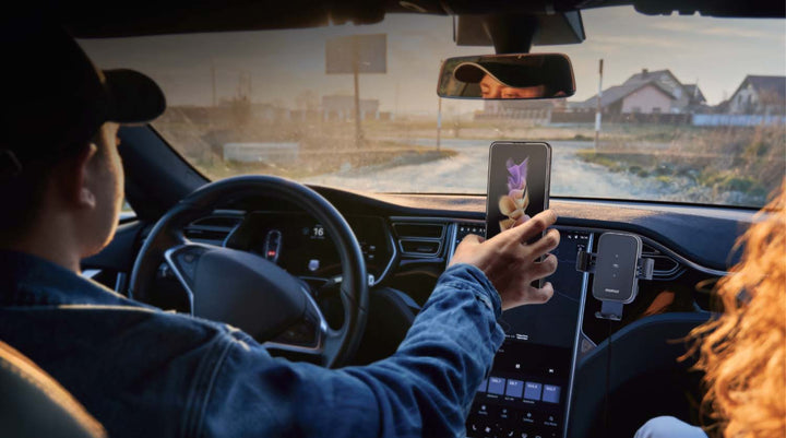 ستاند Momax Q.Mount Smart 6 للسيارة شاحن سيارة Qi لاسلكي 15W : تقنية اللف المزدوج - Eufy iraq